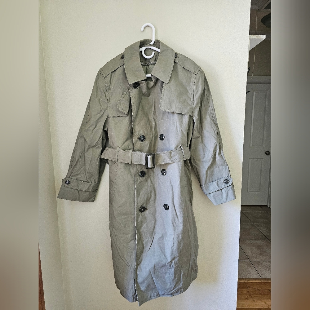 USMC Raincoat - Size 40XS